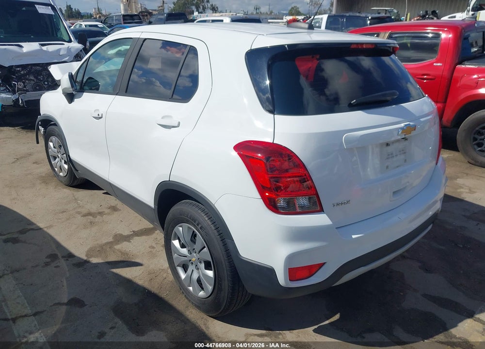 2019 CHEVROLET TRAX LS VIN: 3GNCJKSB9KL118579