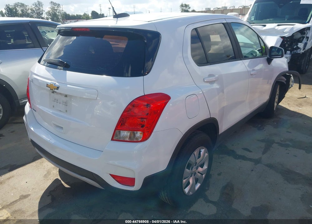 2019 CHEVROLET TRAX LS VIN: 3GNCJKSB9KL118579