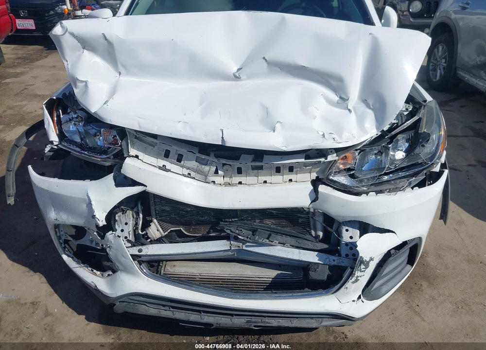 2019 CHEVROLET TRAX LS VIN: 3GNCJKSB9KL118579
