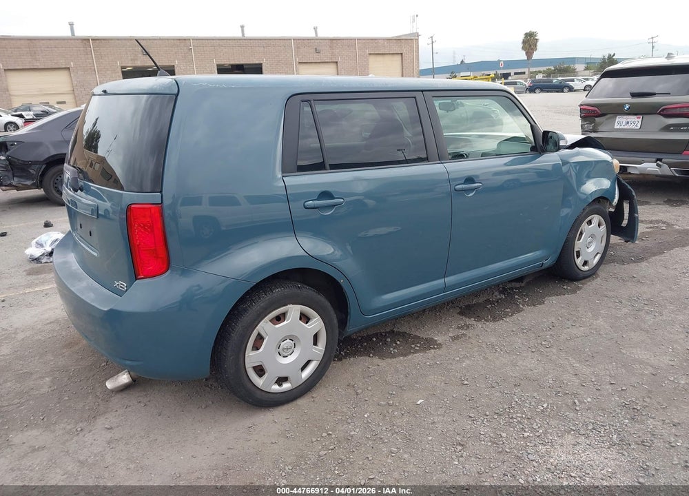 2010 SCION XB VIN: JTLZE4FE0A1104958
