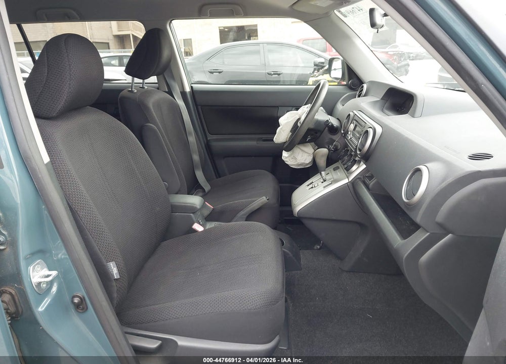 2010 SCION XB VIN: JTLZE4FE0A1104958