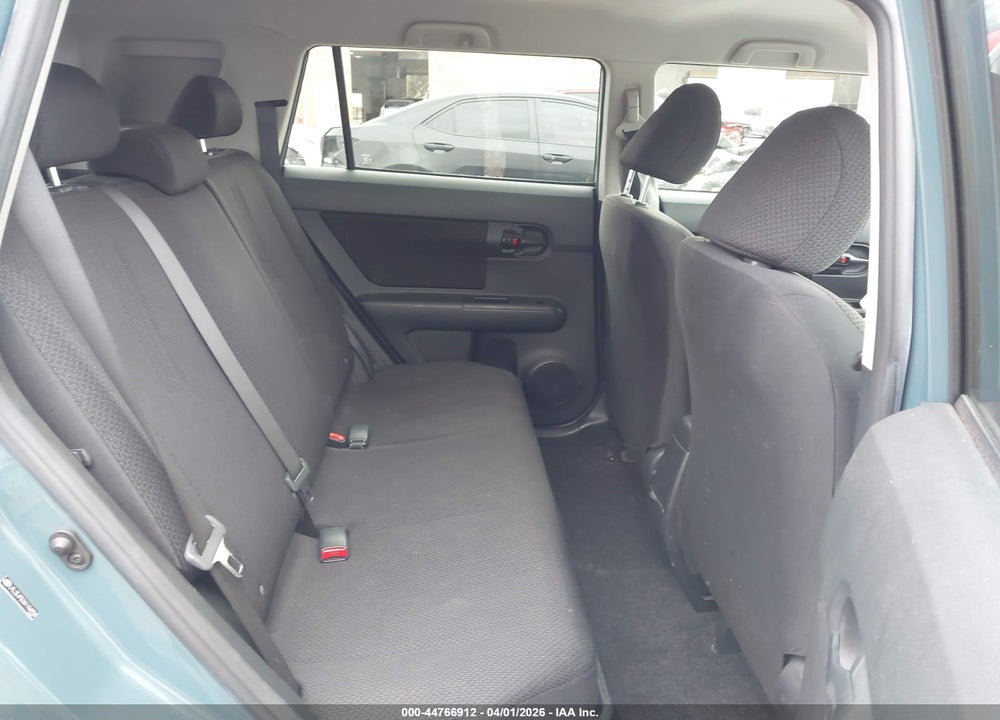 2010 SCION XB VIN: JTLZE4FE0A1104958
