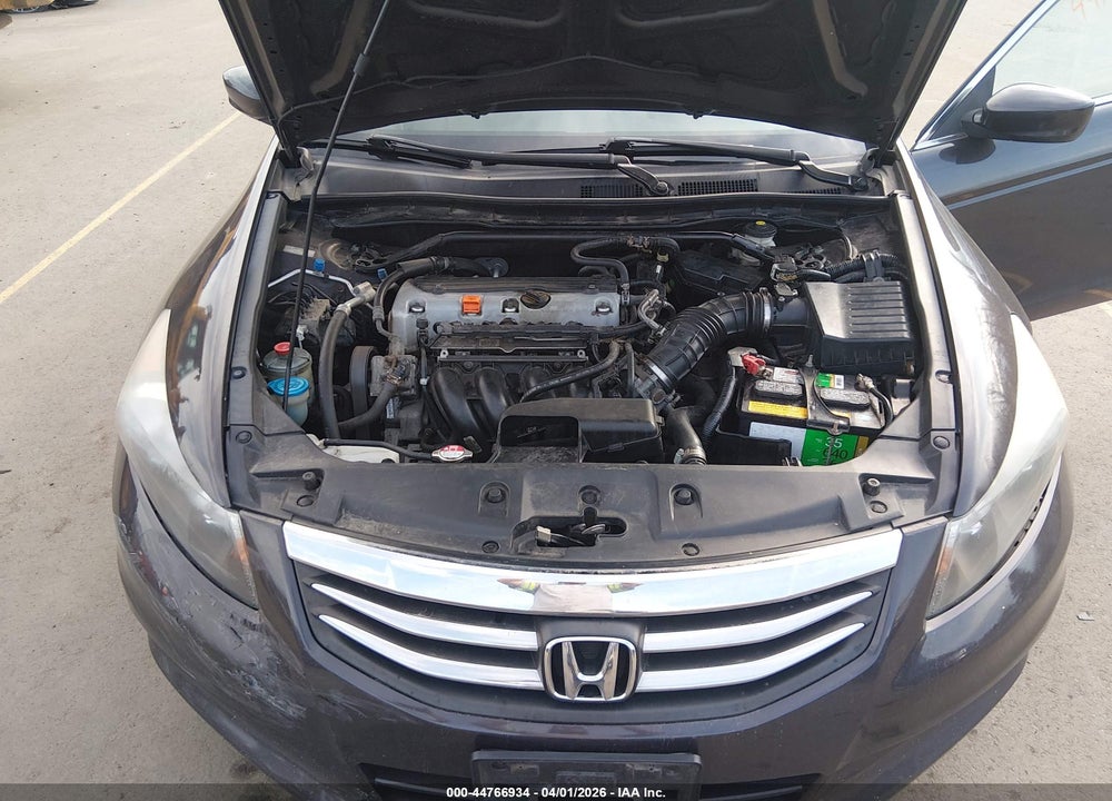 2012 HONDA ACCORD 2.4 EX VIN: 1HGCP2F77CA131483