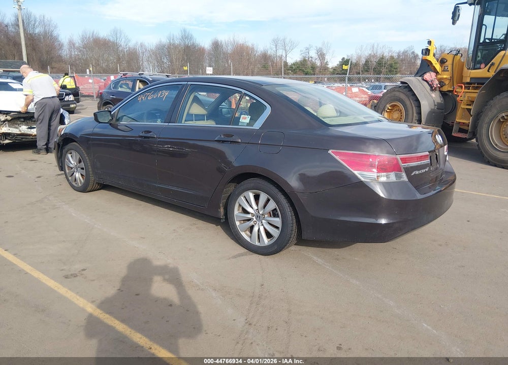 2012 HONDA ACCORD 2.4 EX VIN: 1HGCP2F77CA131483