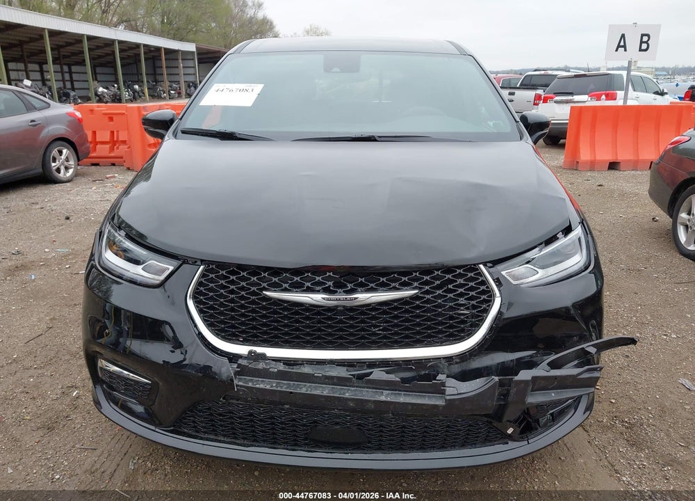 2026 CHRYSLER PACIFICA SELECT VIN: 2C4RC1BG4TR235557