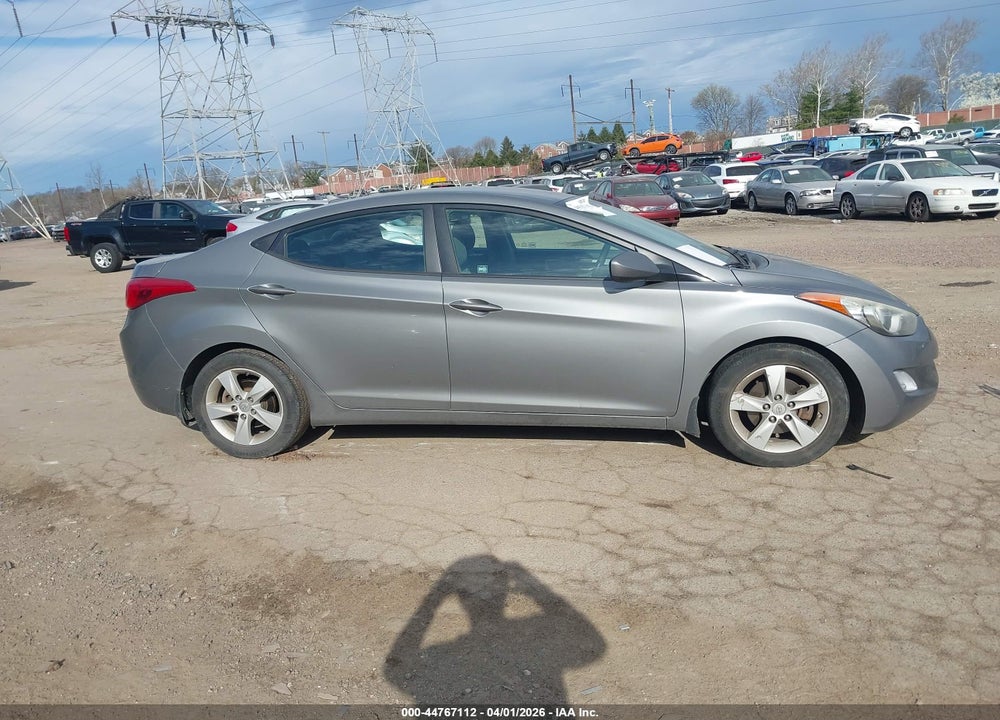 2013 HYUNDAI ELANTRA GLS VIN: 5NPDH4AE8DH306786