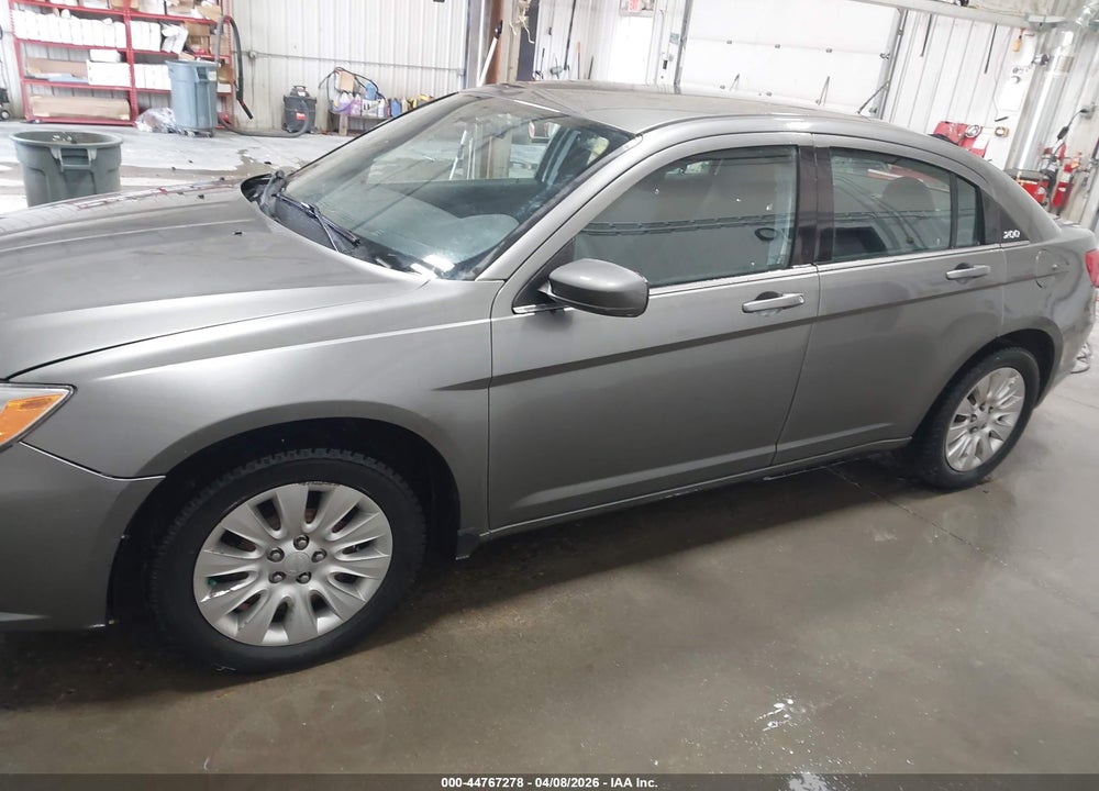 2012 CHRYSLER 200 LX VIN: 1C3CCBAB6CN222523