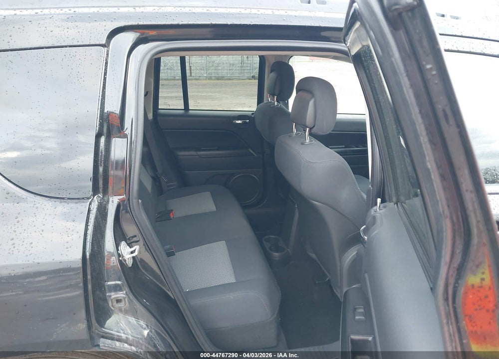 2010 JEEP COMPASS SPORT VIN: 1J4NF1FBXAD624184