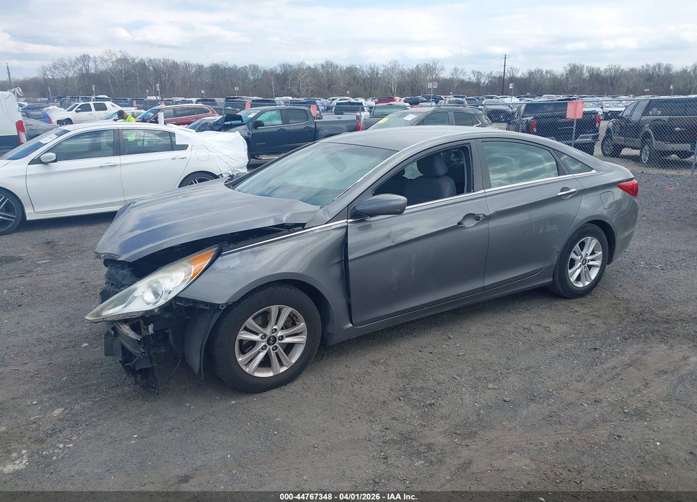 2013 HYUNDAI SONATA GLS VIN: 5NPEB4AC8DH531004