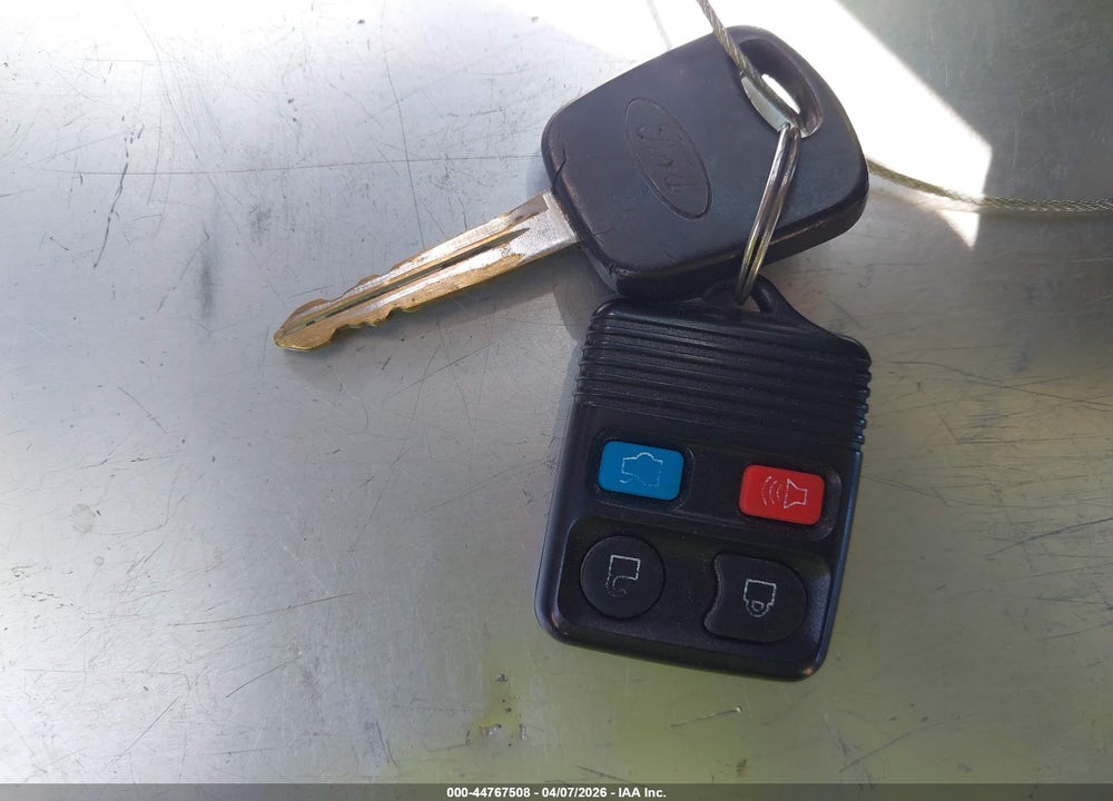 2001 FORD FOCUS SE VIN: 1FAFP36361W288670