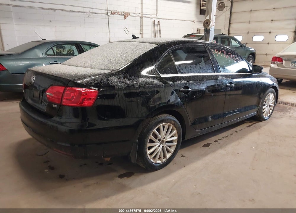 2013 VOLKSWAGEN JETTA 2.0L TDI VIN: 3VWLL7AJ4DM205972