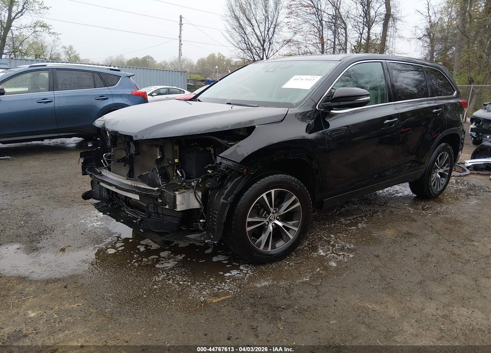 2019 TOYOTA HIGHLANDER LE VIN: 5TDZARFH1KS059435