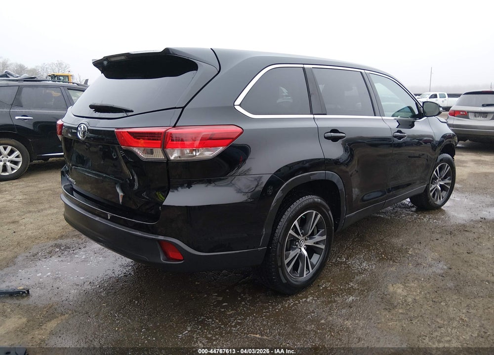 2019 TOYOTA HIGHLANDER LE VIN: 5TDZARFH1KS059435