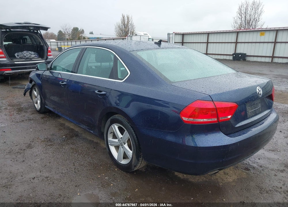 2012 VOLKSWAGEN PASSAT 2.5L SE VIN: 1VWBP7A3XCC106641
