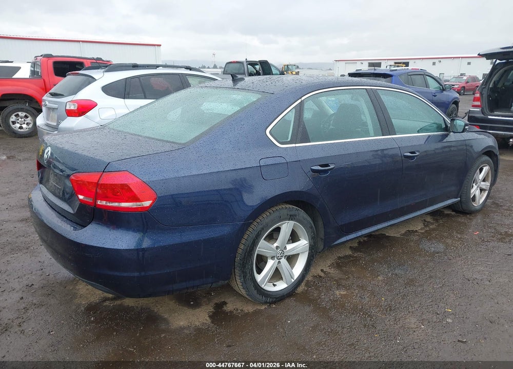 2012 VOLKSWAGEN PASSAT 2.5L SE VIN: 1VWBP7A3XCC106641