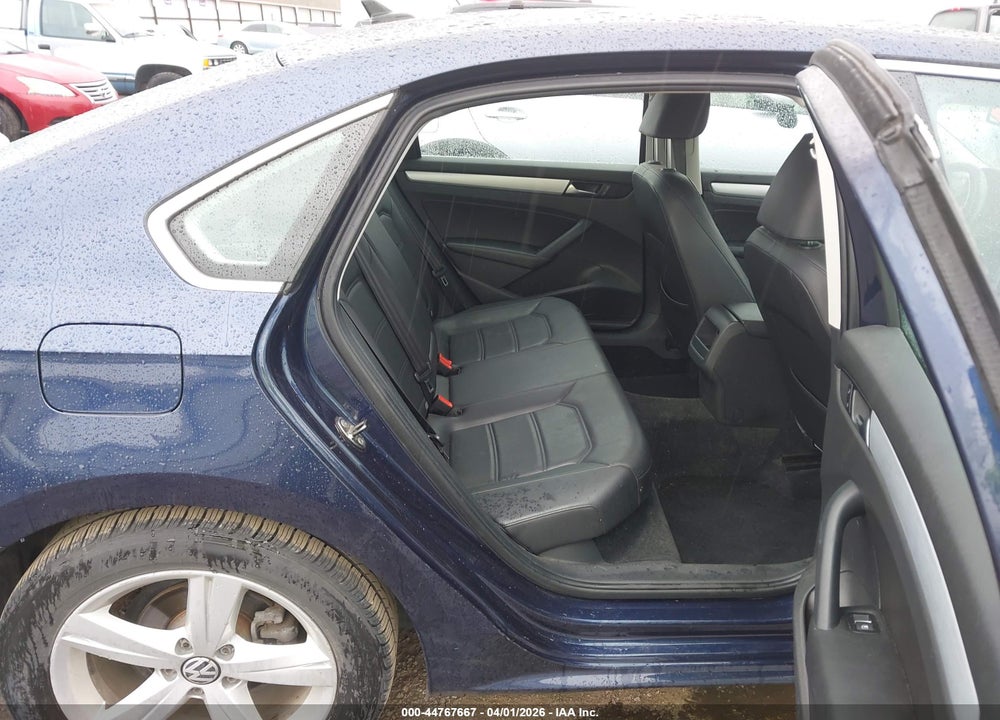 2012 VOLKSWAGEN PASSAT 2.5L SE VIN: 1VWBP7A3XCC106641