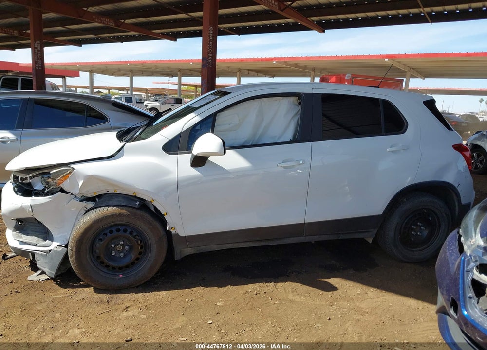 2018 CHEVROLET TRAX LS VIN: KL7CJKSB1JB722567