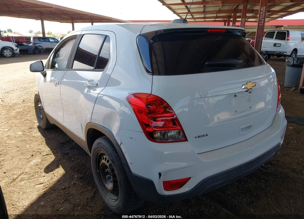 2018 CHEVROLET TRAX LS VIN: KL7CJKSB1JB722567