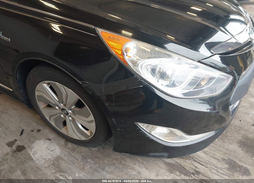 2014 HYUNDAI SONATA HYBRID LIMITED VIN: KMHEC4A48EA104237