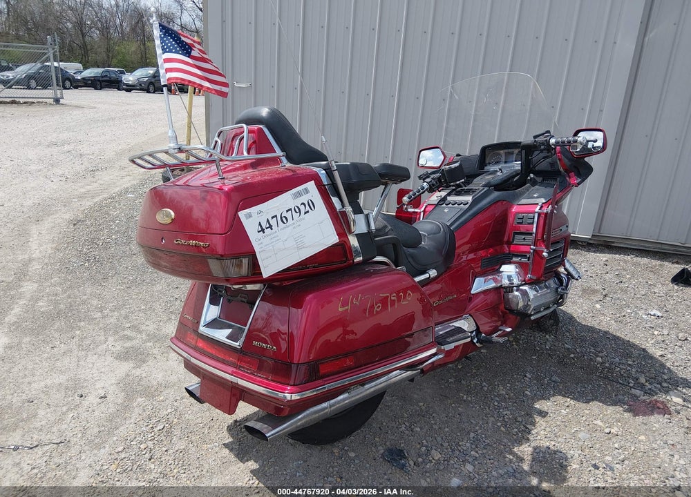 2000 HONDA GL1500 A VIN: 1HFSC220XYA200016