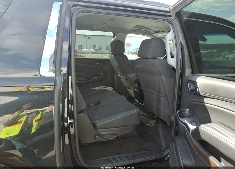 2018 CHEVROLET SUBURBAN LS VIN: 1GNSKGKC2JR101158