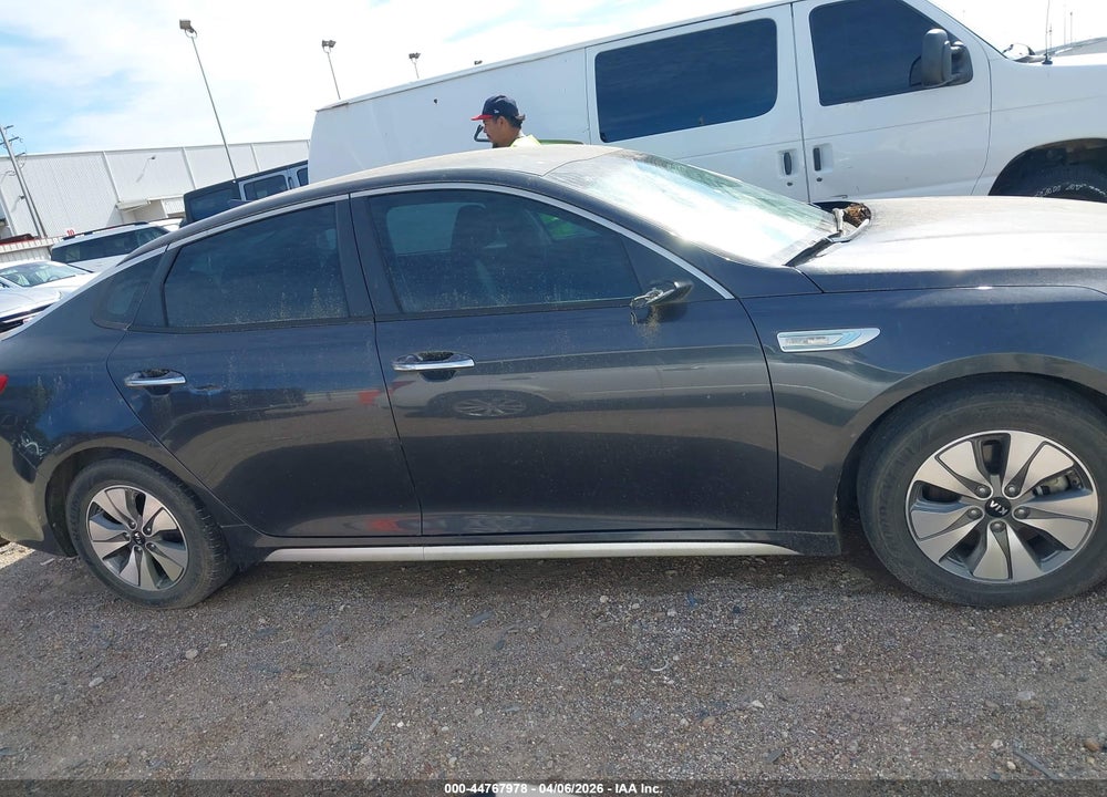 2017 KIA OPTIMA HYBRID VIN: KNAGT4LEXH5009031