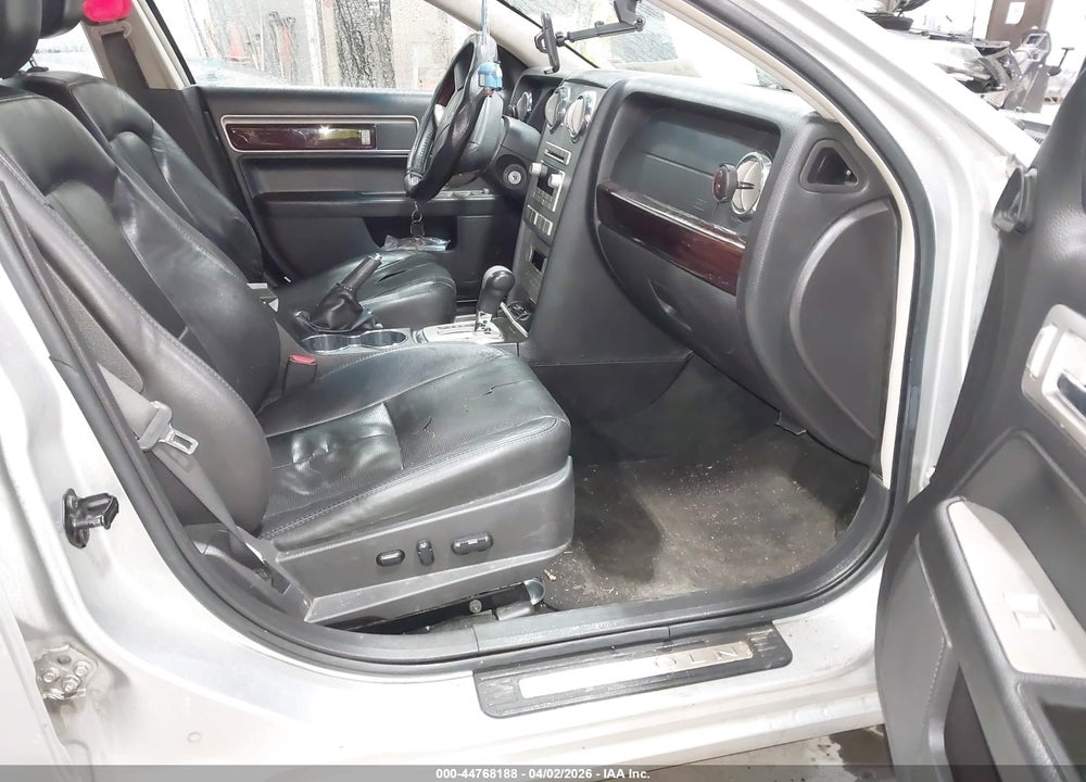 2009 LINCOLN MKZ VIN: 3LNHM26T59R608187