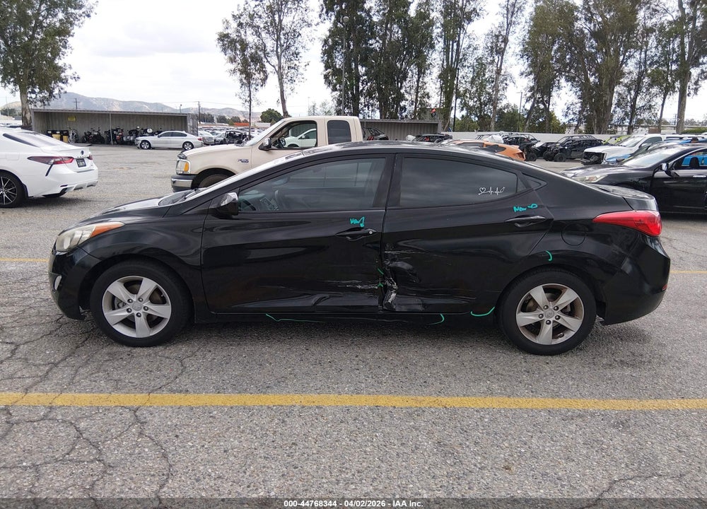 2013 HYUNDAI ELANTRA GLS VIN: KMHDH4AE3DU019454