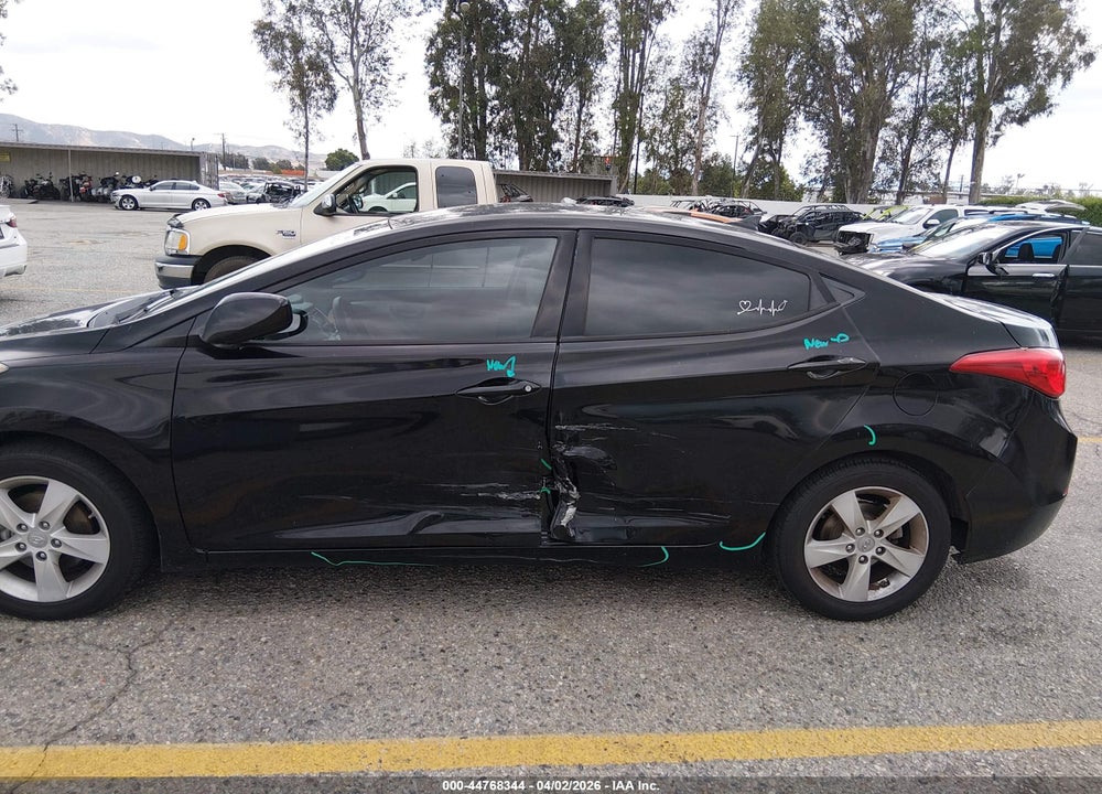 2013 HYUNDAI ELANTRA GLS VIN: KMHDH4AE3DU019454