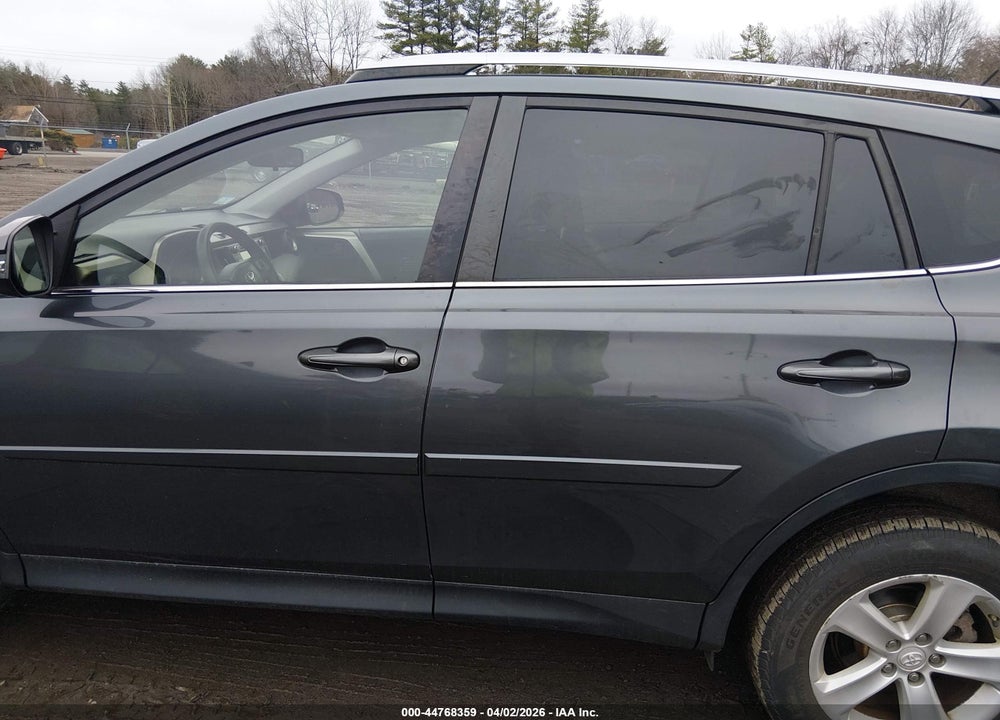 2013 TOYOTA RAV4 XLE VIN: JTMRFREV9DD039246