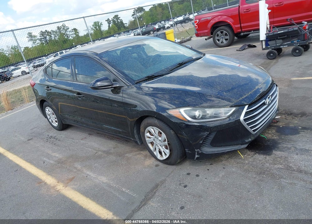 2018 HYUNDAI ELANTRA SE VIN: 5NPD74LF1JH217677