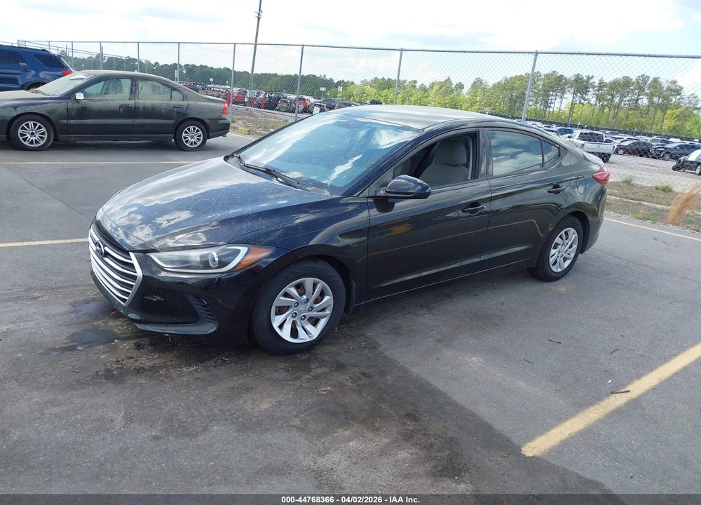 2018 HYUNDAI ELANTRA SE VIN: 5NPD74LF1JH217677
