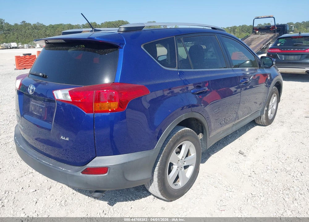 2014 TOYOTA RAV4 XLE VIN: 2T3WFREV9EW113949