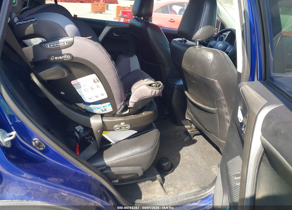 2014 TOYOTA RAV4 XLE VIN: 2T3WFREV9EW113949