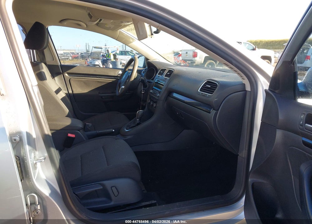 2014 VOLKSWAGEN JETTA SPORTWAGEN 2.5L S VIN: 3VWPP7AJ2EM600840