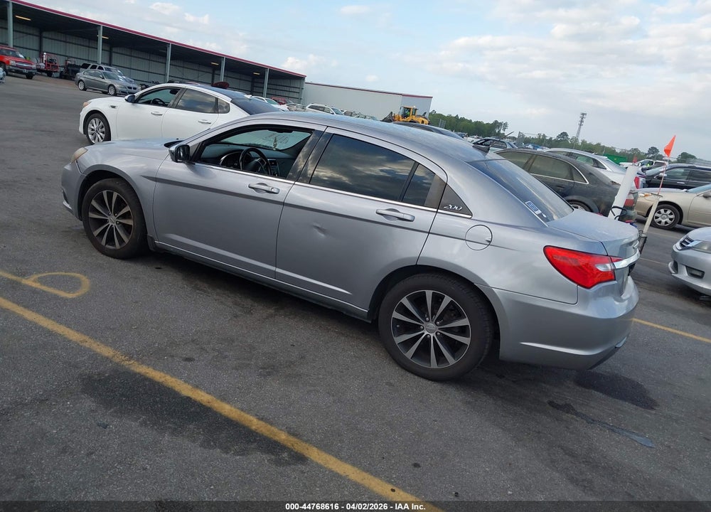 2014 CHRYSLER 200 TOURING VIN: 1C3CCBBG5EN187082