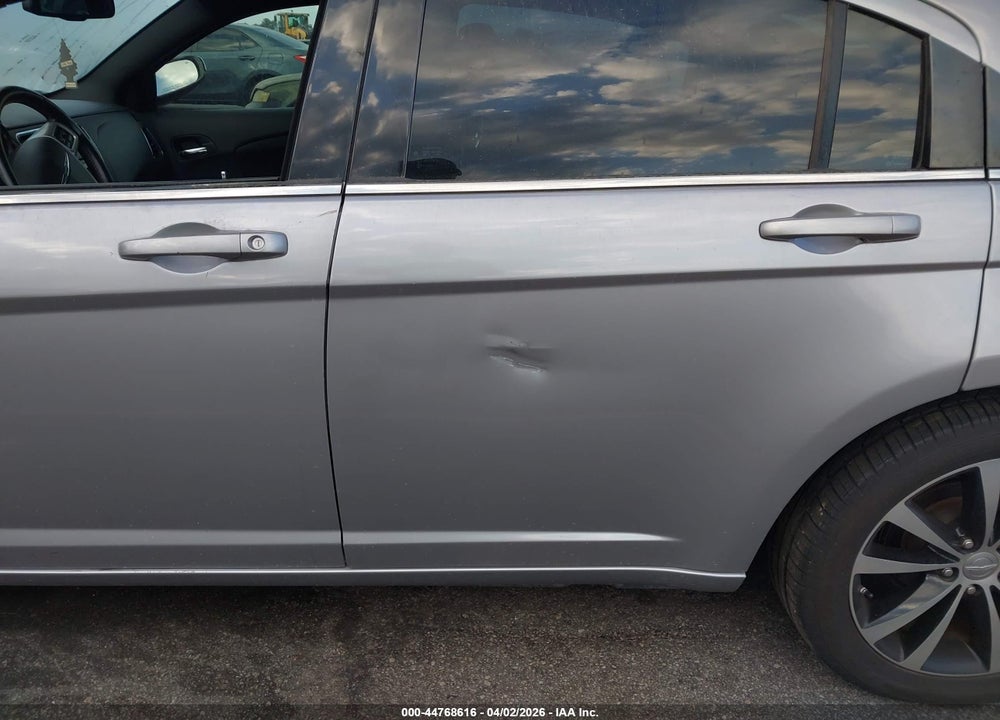 2014 CHRYSLER 200 TOURING VIN: 1C3CCBBG5EN187082