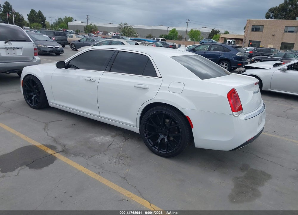 2015 CHRYSLER 300 LIMITED VIN: 2C3CCAAG4FH792667