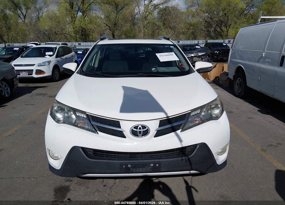 2014 TOYOTA RAV4 XLE VIN: JTMRFREV7EJ012355