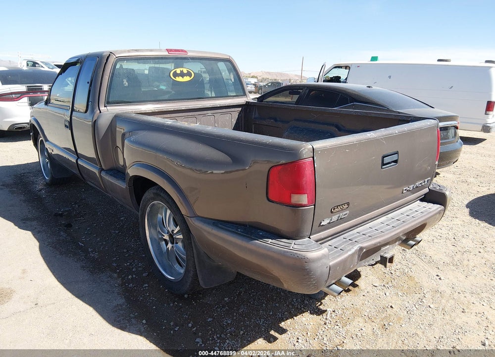 1998 CHEVROLET S-10 LS SPORTSIDE VIN: 1GCCS19X5W8222069