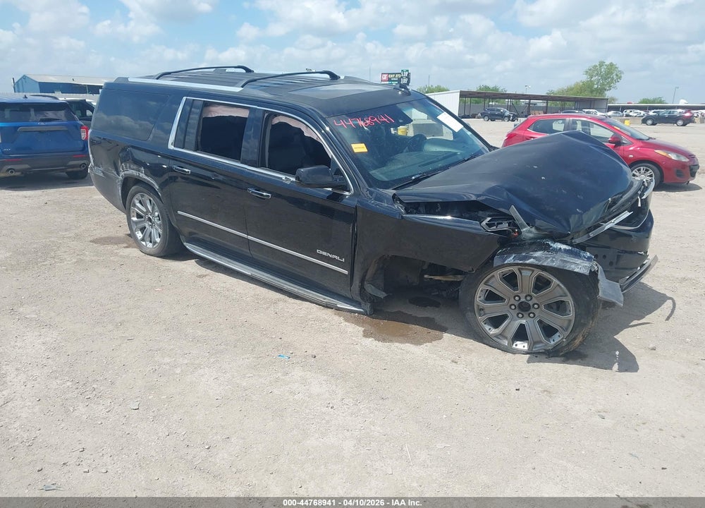 2015 GMC YUKON XL 1500 DENALI VIN: 1GKS2JKJ6FR638969
