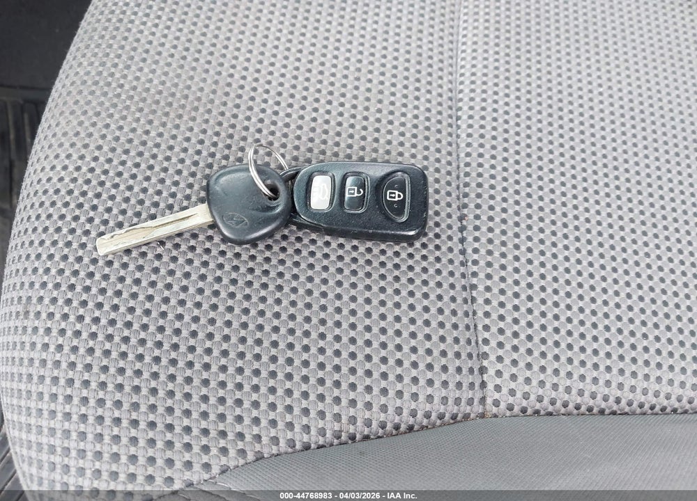 2011 HYUNDAI SONATA GLS VIN: 5NPEB4AC4BH178550