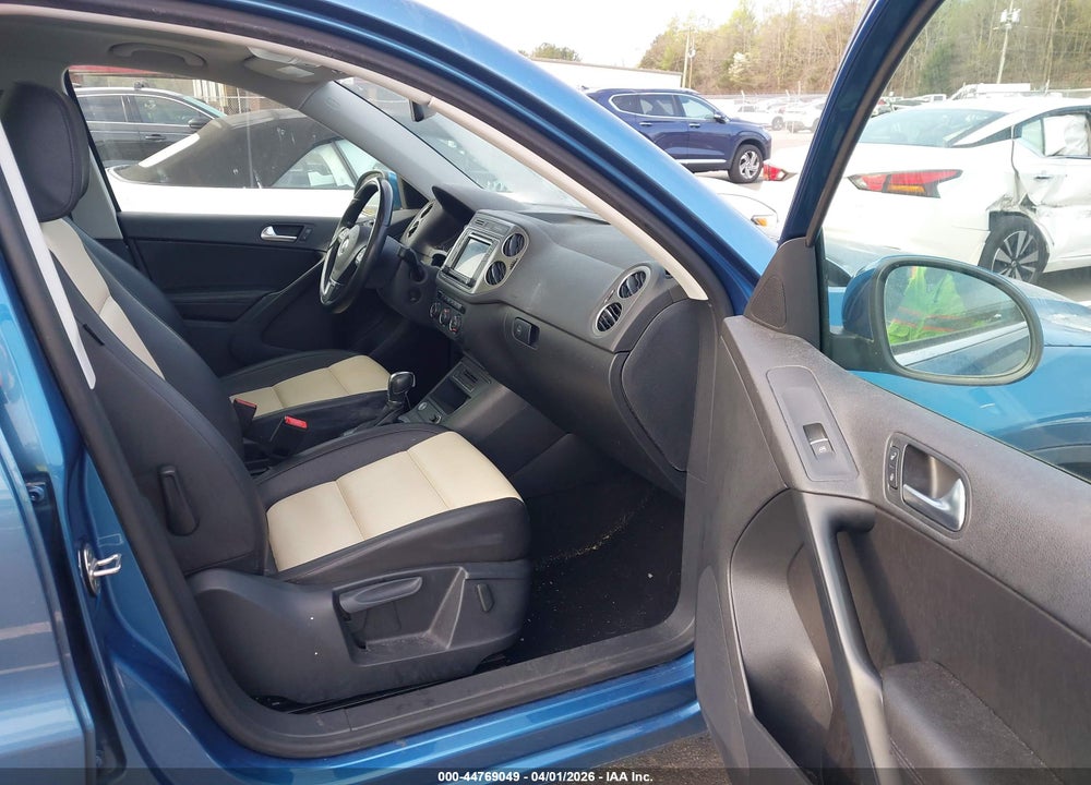2017 VOLKSWAGEN TIGUAN 2.0T WOLFSBURG EDITION VIN: WVGRV7AX7HK003342