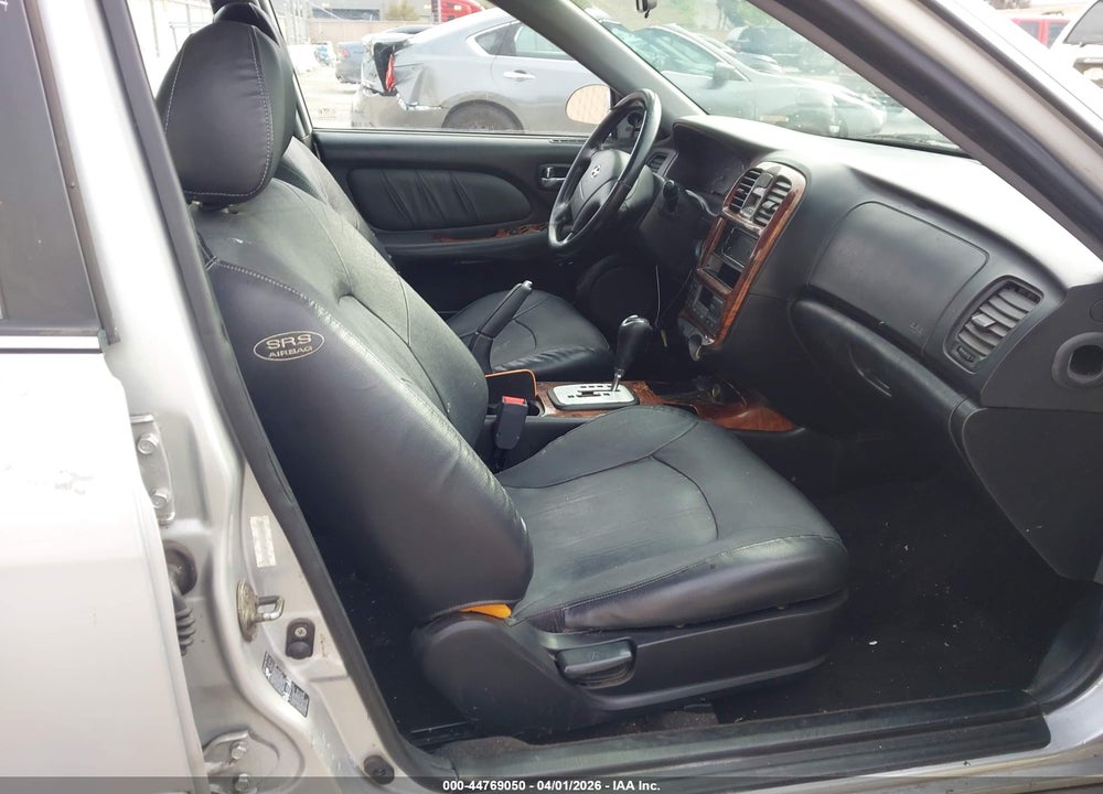 2002 HYUNDAI SONATA GLS/LX VIN: KMHWF35HX2A570587