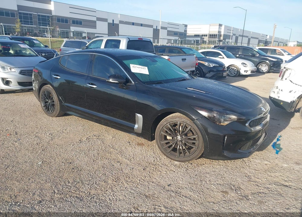 2019 KIA STINGER VIN: KNAE15LA8K6052526