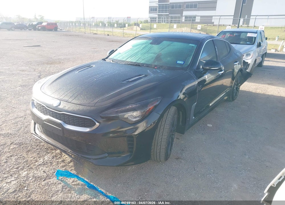 2019 KIA STINGER VIN: KNAE15LA8K6052526