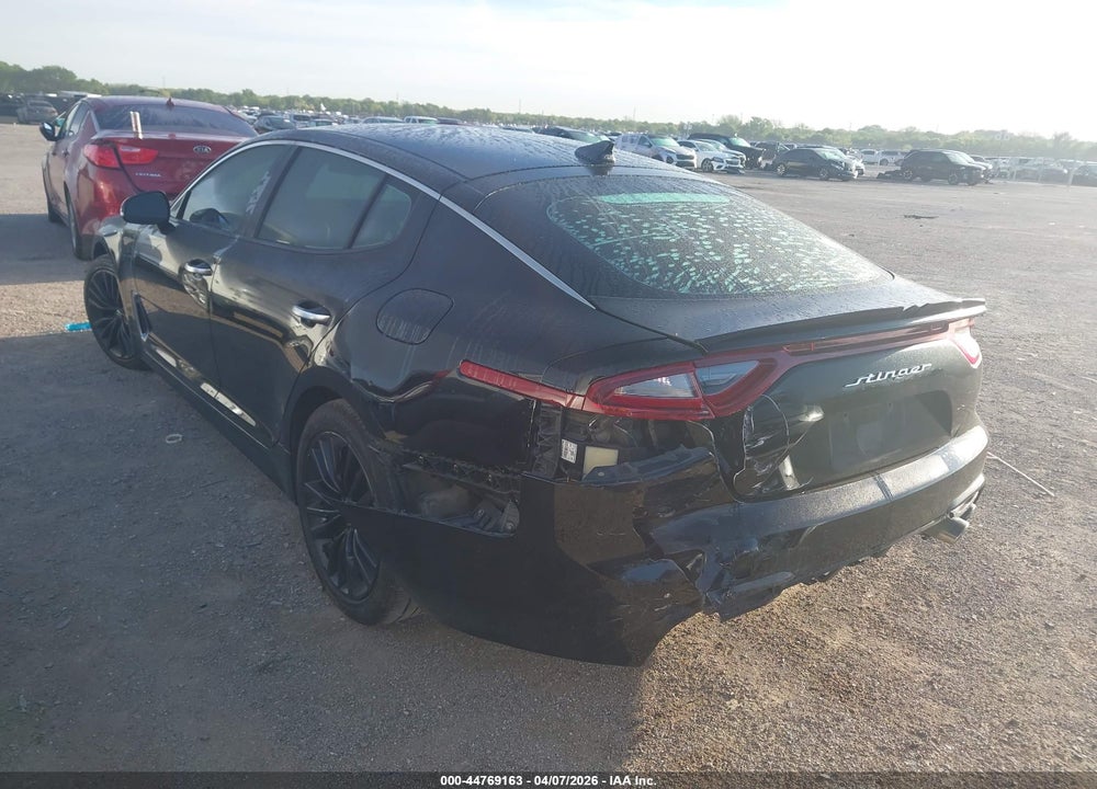 2019 KIA STINGER VIN: KNAE15LA8K6052526