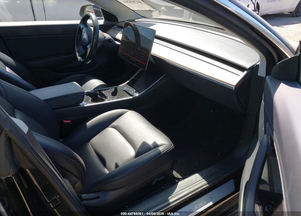 2018 TESLA MODEL 3 LONG RANGE/PERFORMANCE VIN: 5YJ3E1EB8JF071285