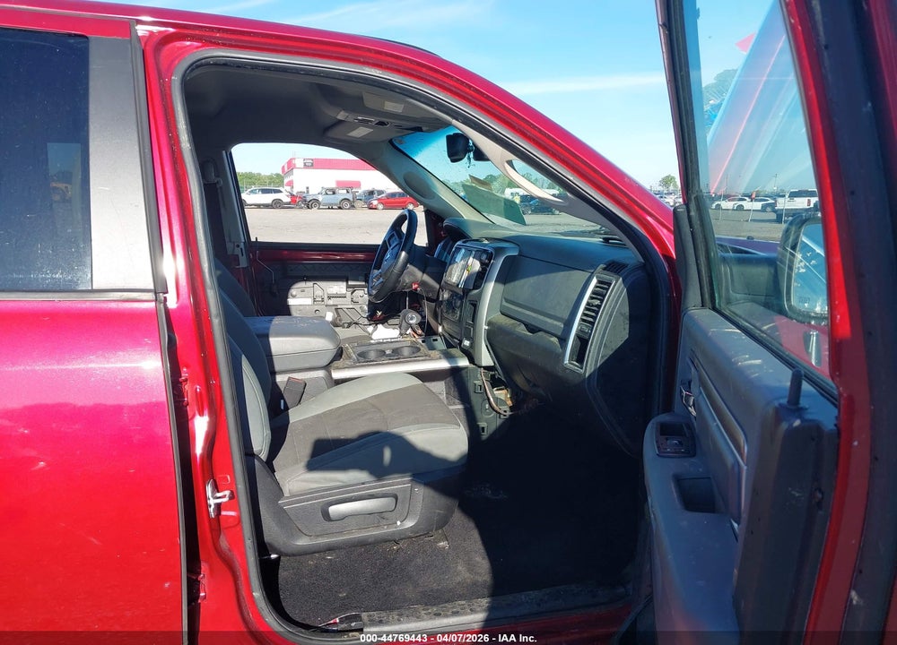 2013 RAM 1500 LONE STAR VIN: 1C6RR6GT4DS628452