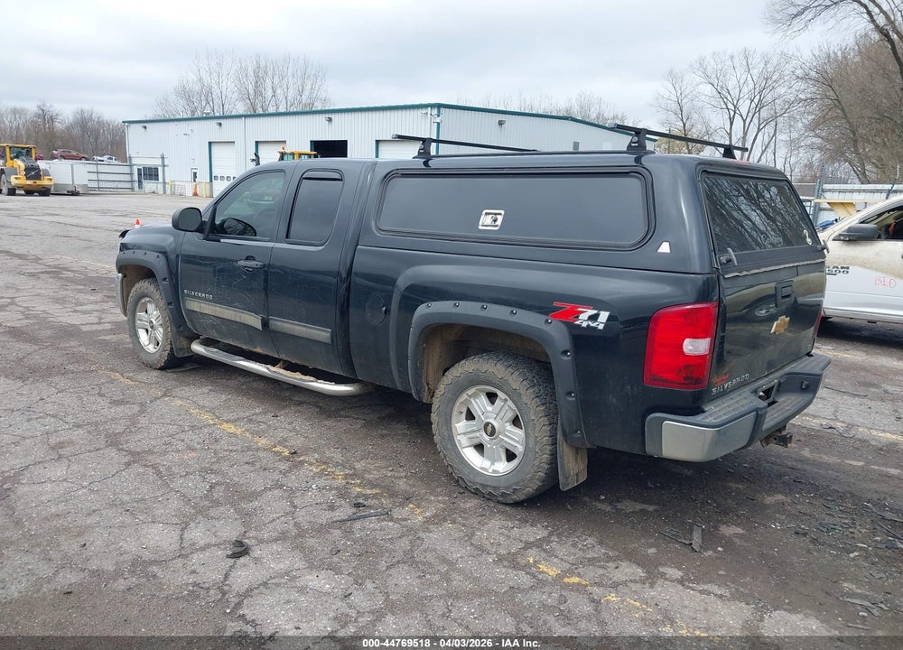 2013 CHEVROLET SILVERADO 1500 LT VIN: 1GCRKSE76DZ414565